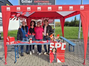 Silvia Gross mit unserem OV